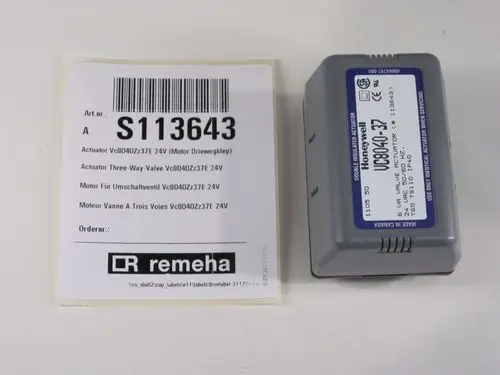 Motor für ein 3-Wegeventil, 24V, Markenlabel von Remeha, mit technischem Aufdruck und Barcode.